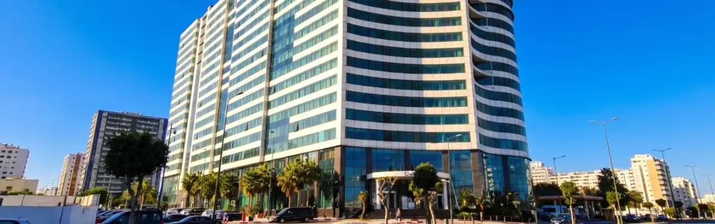 Grande tour vitrée à Casablanca, une opportunité clé pour l'immobilier d'entreprise au Maroc
